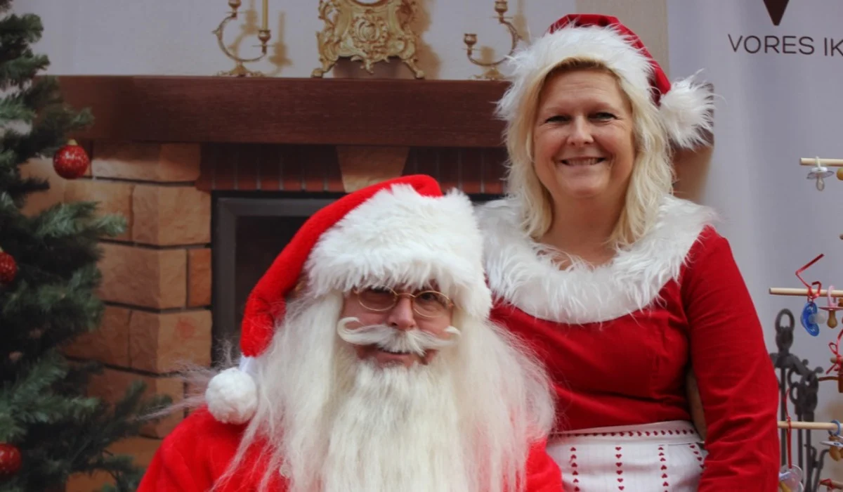 Det-Sker_20251222-1200_Moed-Julemanden