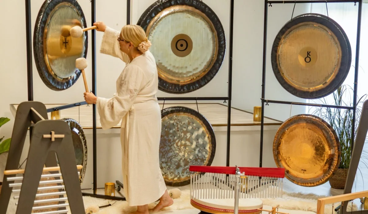 Det-Sker_20260422-2000_Gongbad