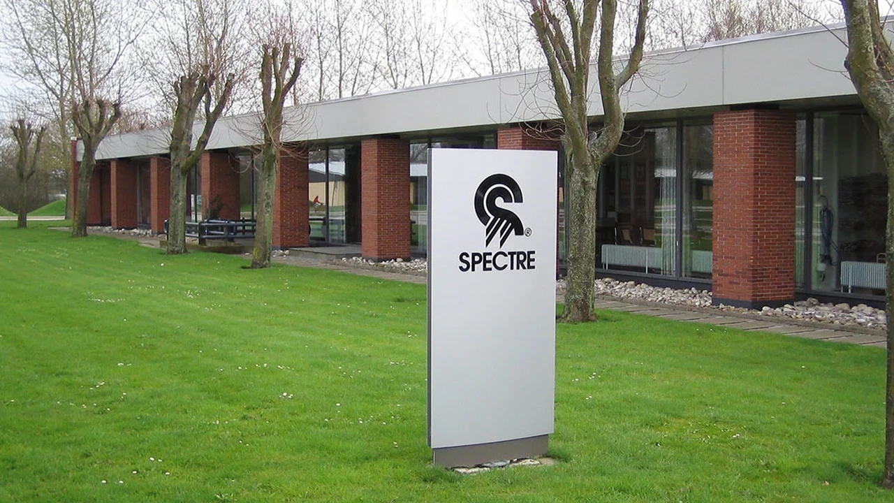 Medlem_Spectre_COVER_20260606-105440_1