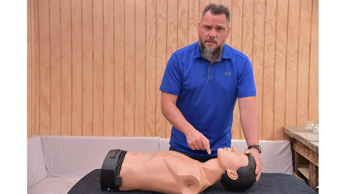 den1hjaelp-cover